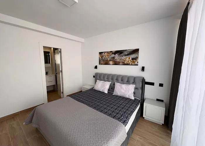 New Central & Cosy Apartments At Fuengirola Beach